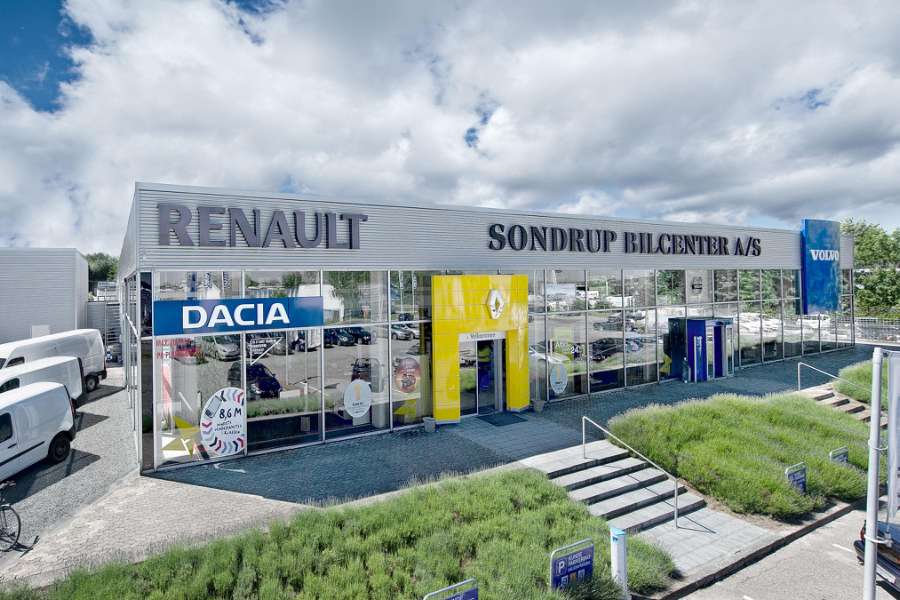 Bilforhandler med nyt og harmonisk udseende, Gunnar Clausens Vej 4, 6260 Viby J